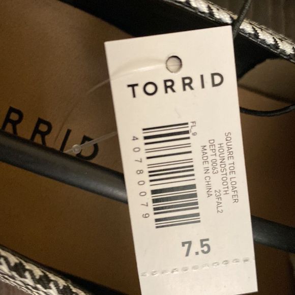 Torrid size 7.5 black and white houndstooth loafers. - Picture 4 of 4